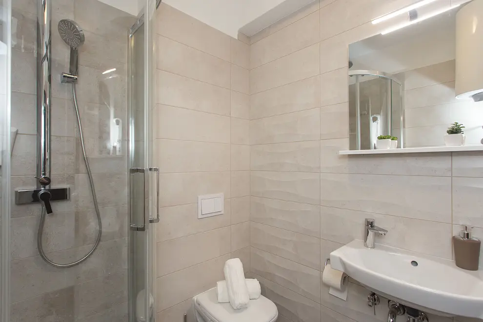 Badezimmer 2